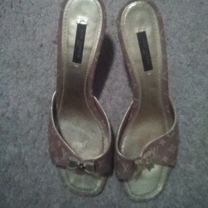 Louis Vuitton Monogram Women Heels Brown & Gold size 8 1/2 (39.5)